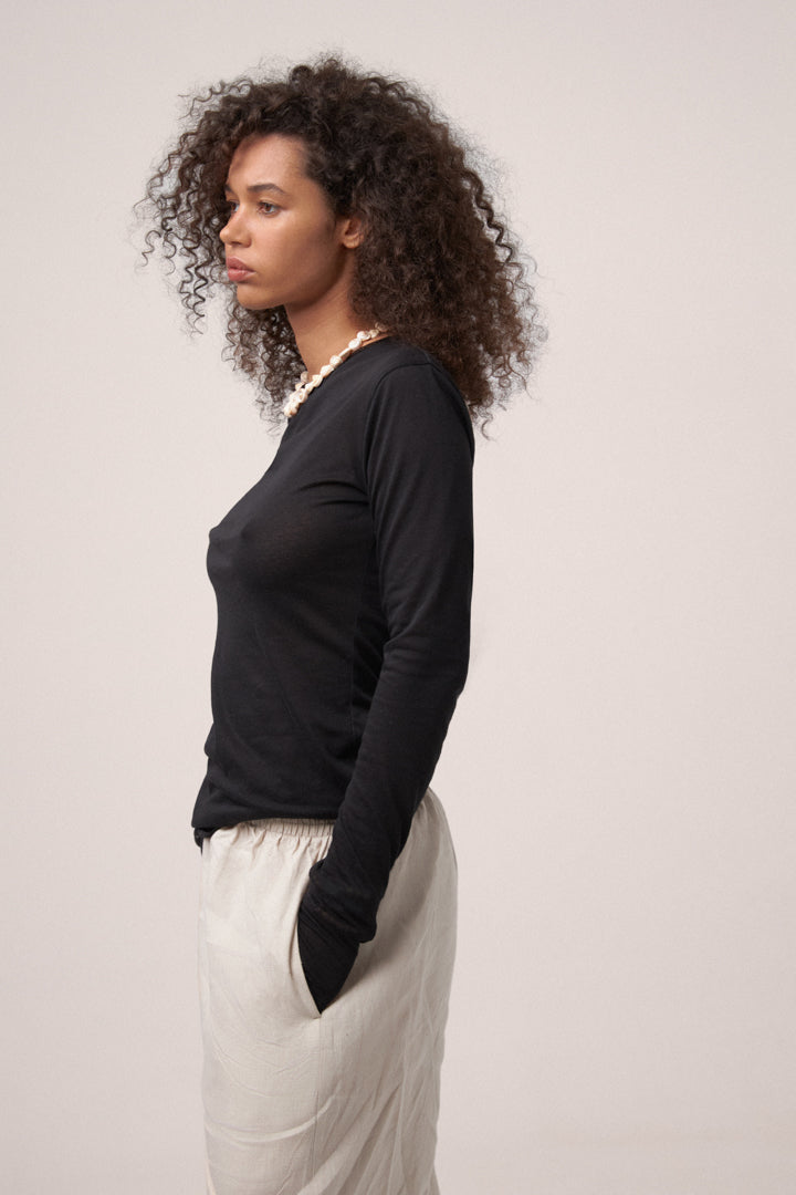 Transparent long-sleeved top black
