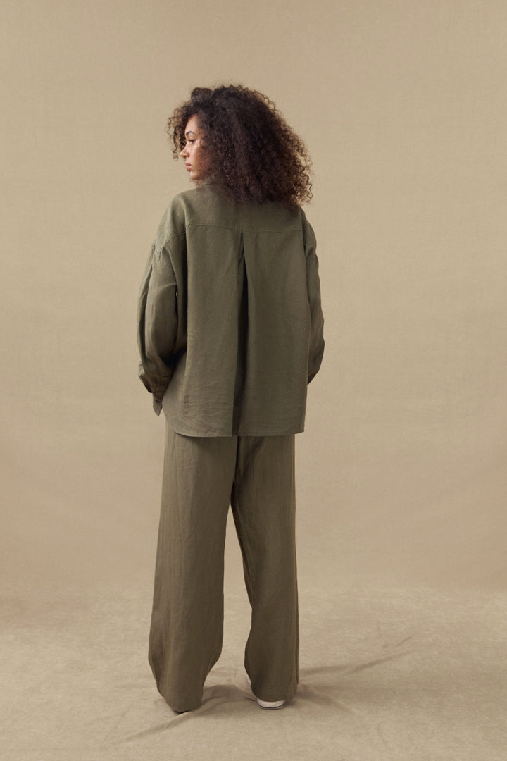 Linen trousers khaki