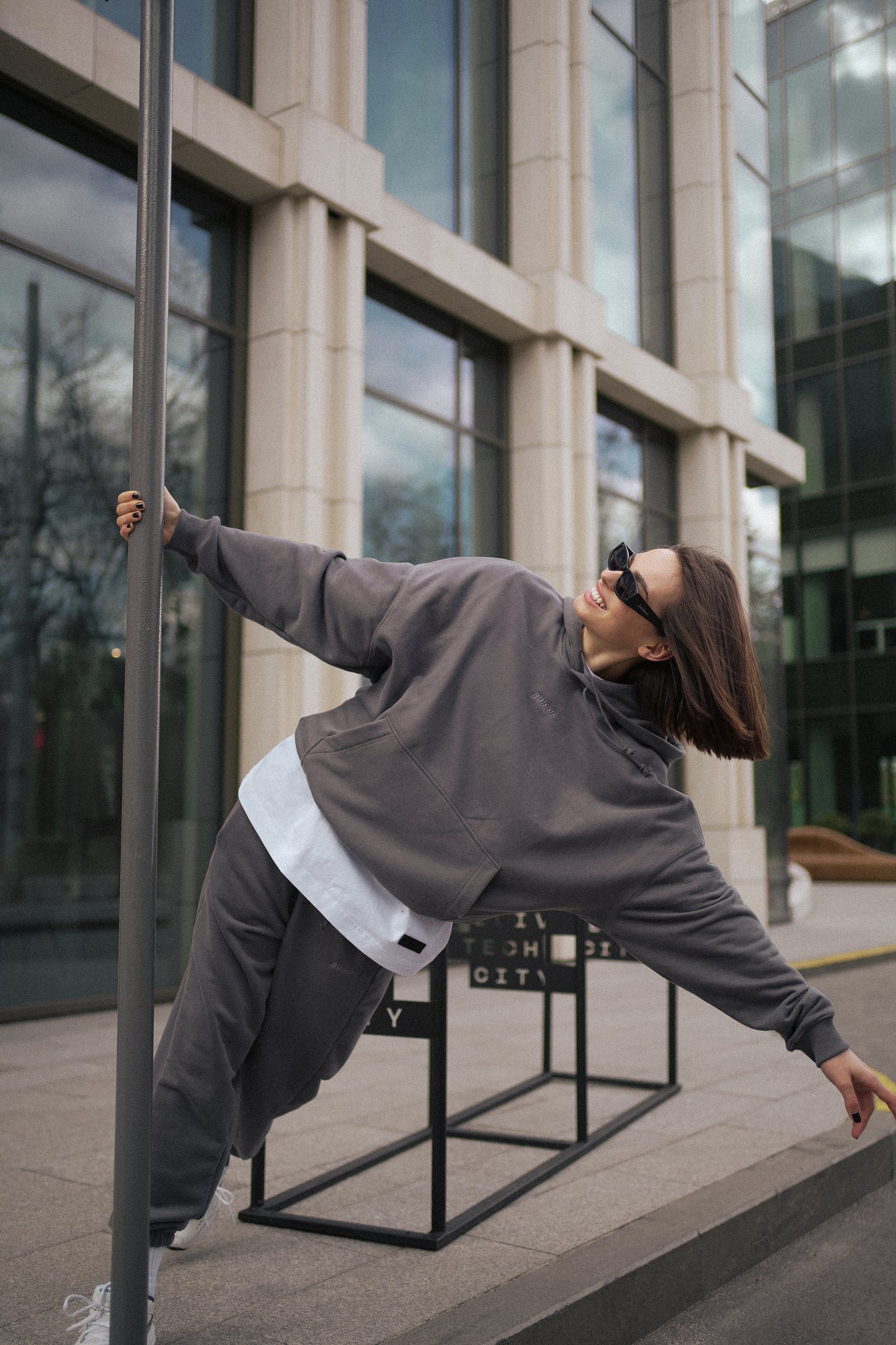 Dark grey suit with joggers URBAN
